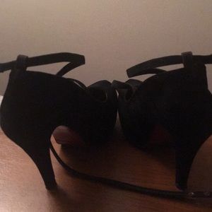 Women's high heel shoes